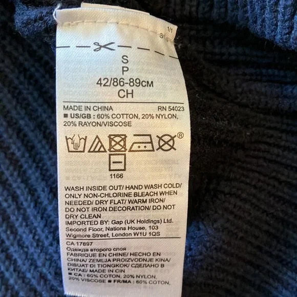 Gorgeous navy cotton blend short sleeved sweater with bling on & around sleeves - Picture 10 of 10